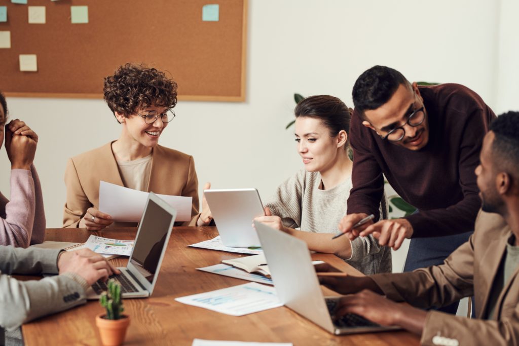 "Optimisez la gestion de vos ressources humaines avec l’accompagnement social sur mesure d’Easy Expert à Verdun : des solutions adaptées pour répondre à vos obligations et piloter efficacement vos équipes."