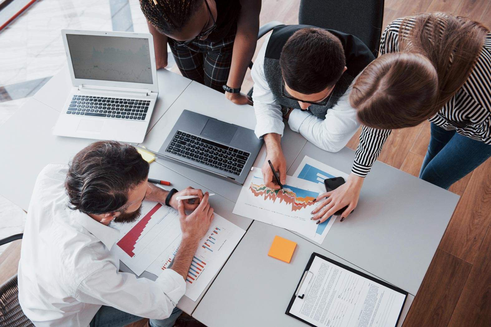Chez Easy Expert à Mulhouse, bénéficiez de solutions comptables adaptées aux secteurs clés de la région : un accompagnement sur mesure pour optimiser la gestion de votre entreprise !