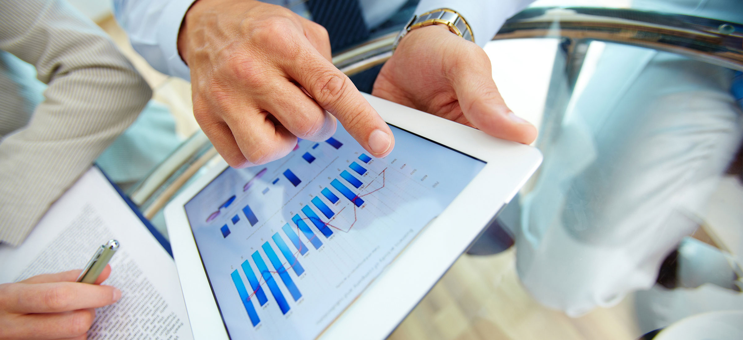 "Confiez votre gestion fiscale à Easy Expert, votre partenaire à Neuilly-sur-Seine. Simplifiez vos démarches, optimisez vos finances et gagnez du temps avec nos solutions sur-mesure pour particuliers et entreprises. "