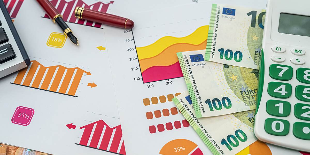 Découvrez comment réduire légalement vos impôts, maximiser vos déductions et améliorer votre gestion financière grâce à l'expertise de Easy Expert . Nos solutions sur mesure vous permettent d'optimiser votre fiscalité et de sécuriser votre patrimoine.  Faites les bons choix fiscaux dès aujourd'hui !