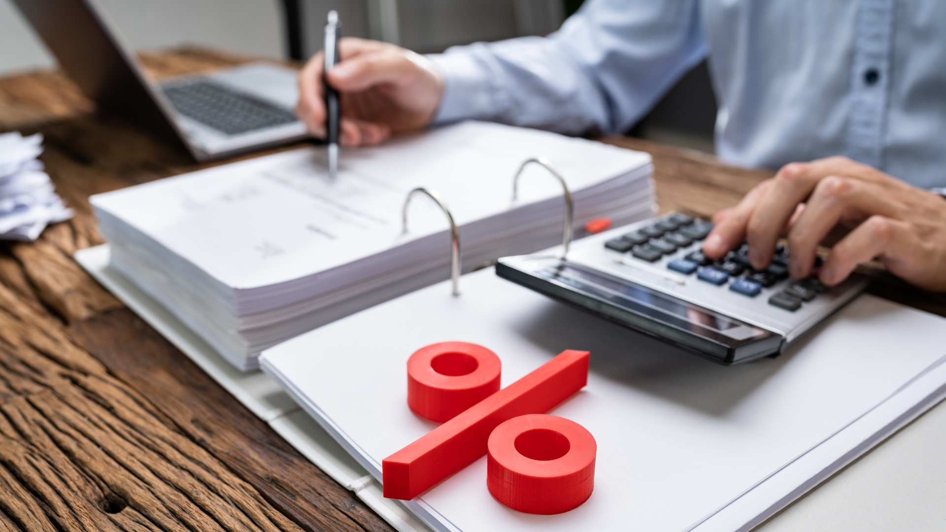  Avec un expert-comptable spécialisé chez Easy Expert, assurez la conformité de votre établissement, optimisez la gestion de la TVA et sécurisez vos obligations fiscales.