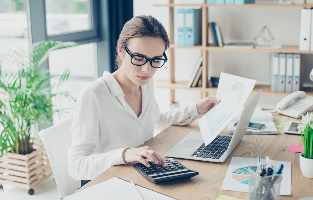 Assurez la conformité juridique et fiscale de votre activité d'architecte avec un expert-comptable spécialisé ! Easy Expert vous accompagne pour respecter vos obligations fiscales et sécuriser votre gestion comptable.