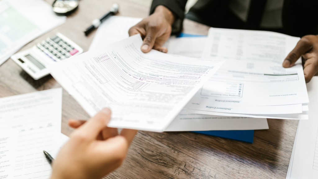 Anticipez l'impact des réformes fiscales et légales sur votre activité d'architecte avec un expert-comptable spécialisé ! Easy Expert vous aide à adapter votre stratégie et à sécuriser votre gestion.