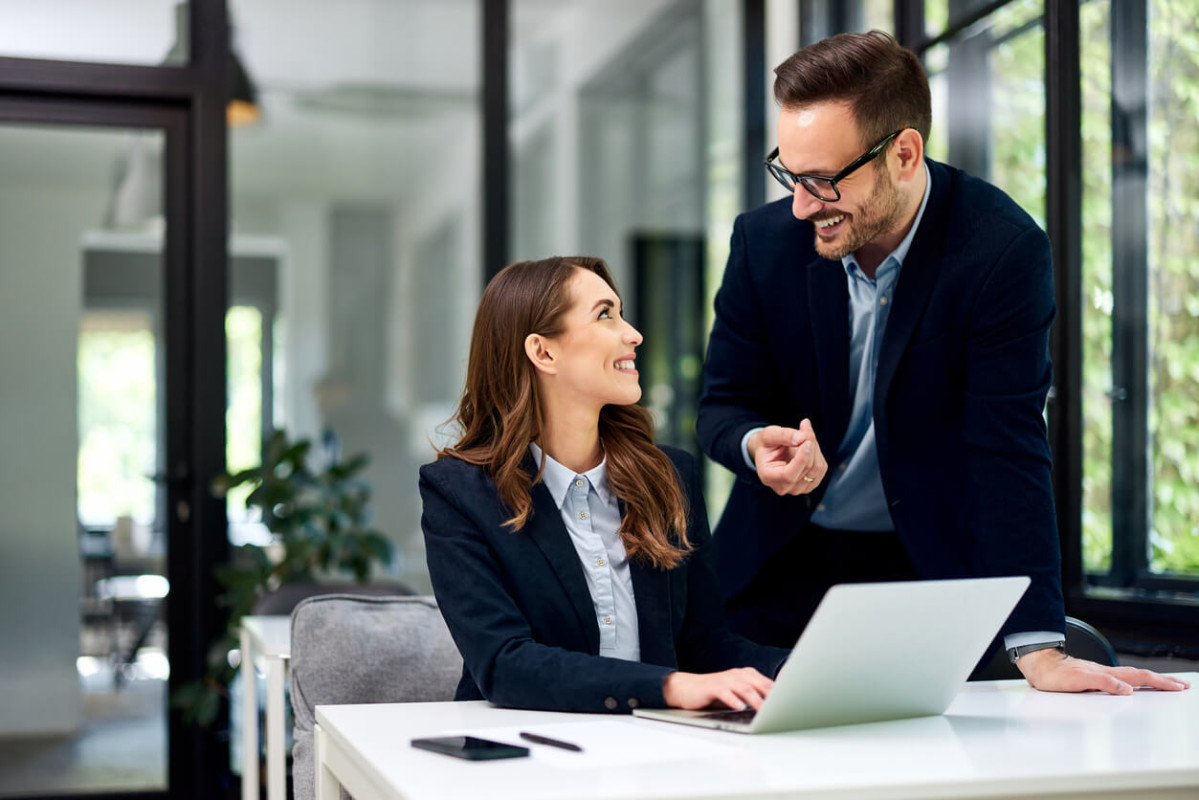 Avec un expert-comptable spécialisé chez Easy Expert, fixe des tarifs justes et louables tout en améliorant la valeur perçue de vos prestations.