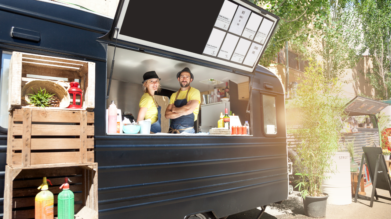 Simplifiez la gestion comptable de votre foodtruck ou snack avec Easy Expert ! Suivi des finances, optimisation fiscale et accompagnement personnalisé . Gagnez du temps et boostez votre rentabilité au quotidien !"