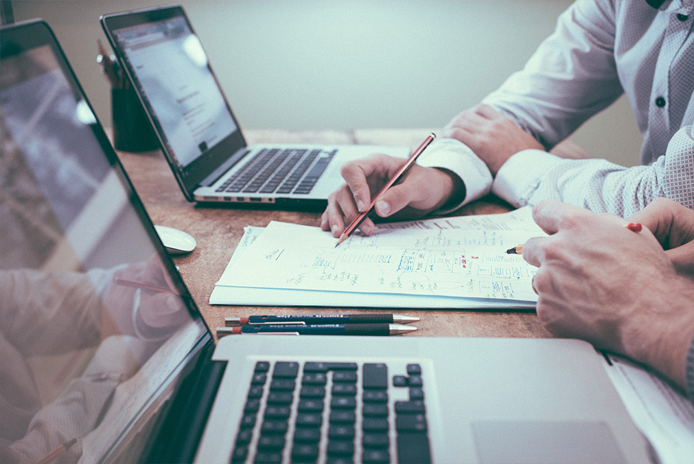 Assurez la conformité de votre exploitation maraîchère aux normes sanitaires et fiscales avec un expert-comptable Easy Expert. Anticipez les évolutions réglementaires et sécurisez votre activité.