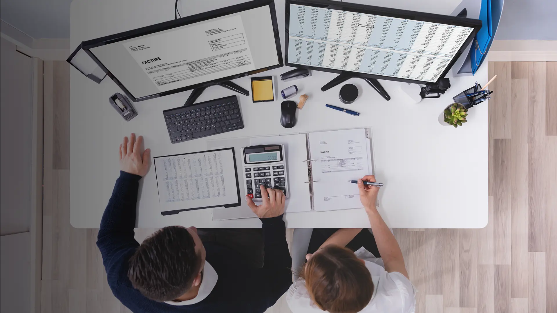 Chez Easy Expert, nos experts-comptables accompagnent les entreprises de messagerie express urbaine dans la mise en conformité de leurs procédures internes. Facturation, contrats, obligations sociales : tout est structuré pour sécuriser votre activité et éviter les risques juridiques.