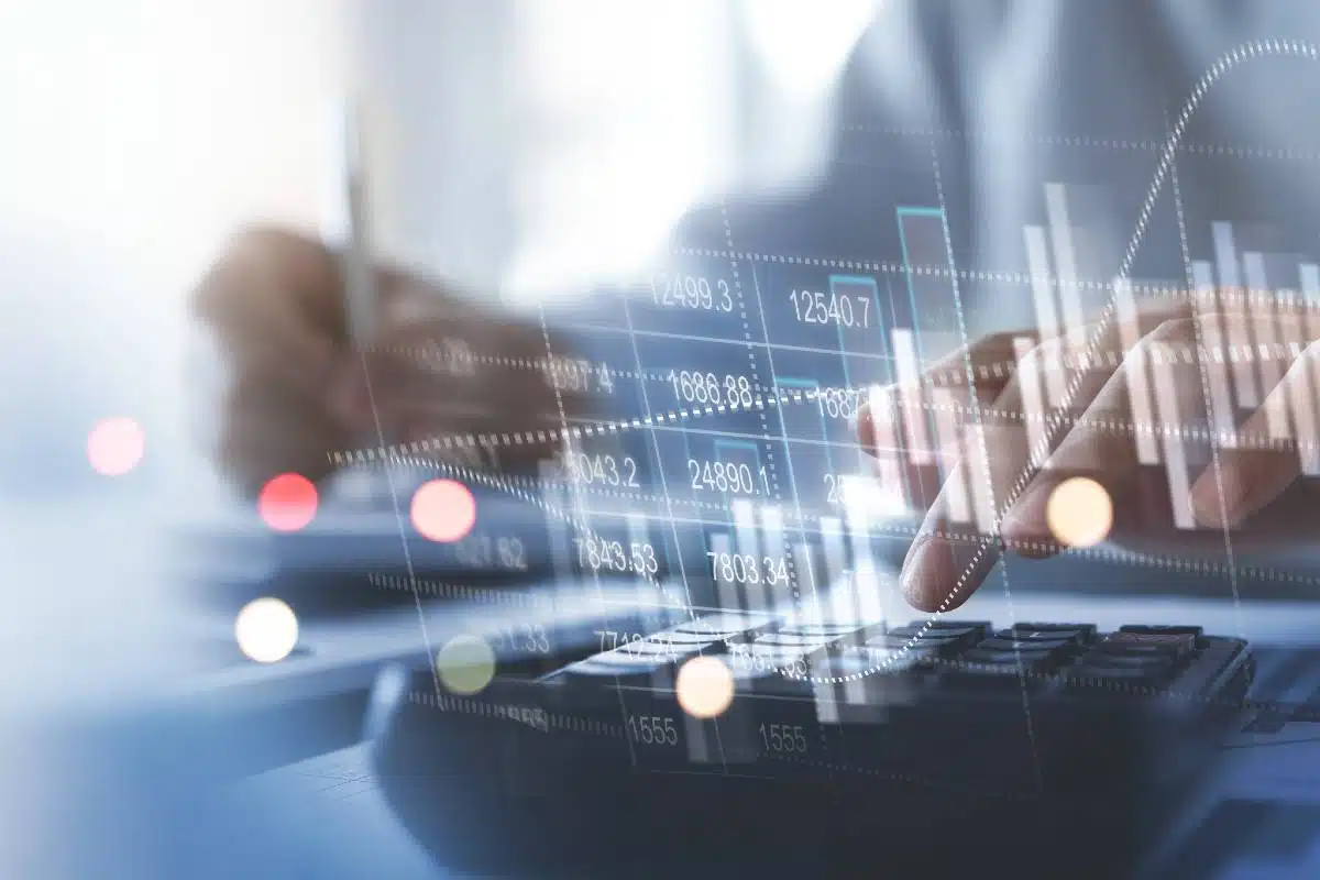Avec Easy Expert, les entreprises de messagerie express urbaine bénéficient d’un accompagnement expert pour la gestion des normes fiscales internationales. Nos experts-comptables assurent la conformité de vos opérations transfrontalières et optimisent votre fiscalité à l’échelle globale.