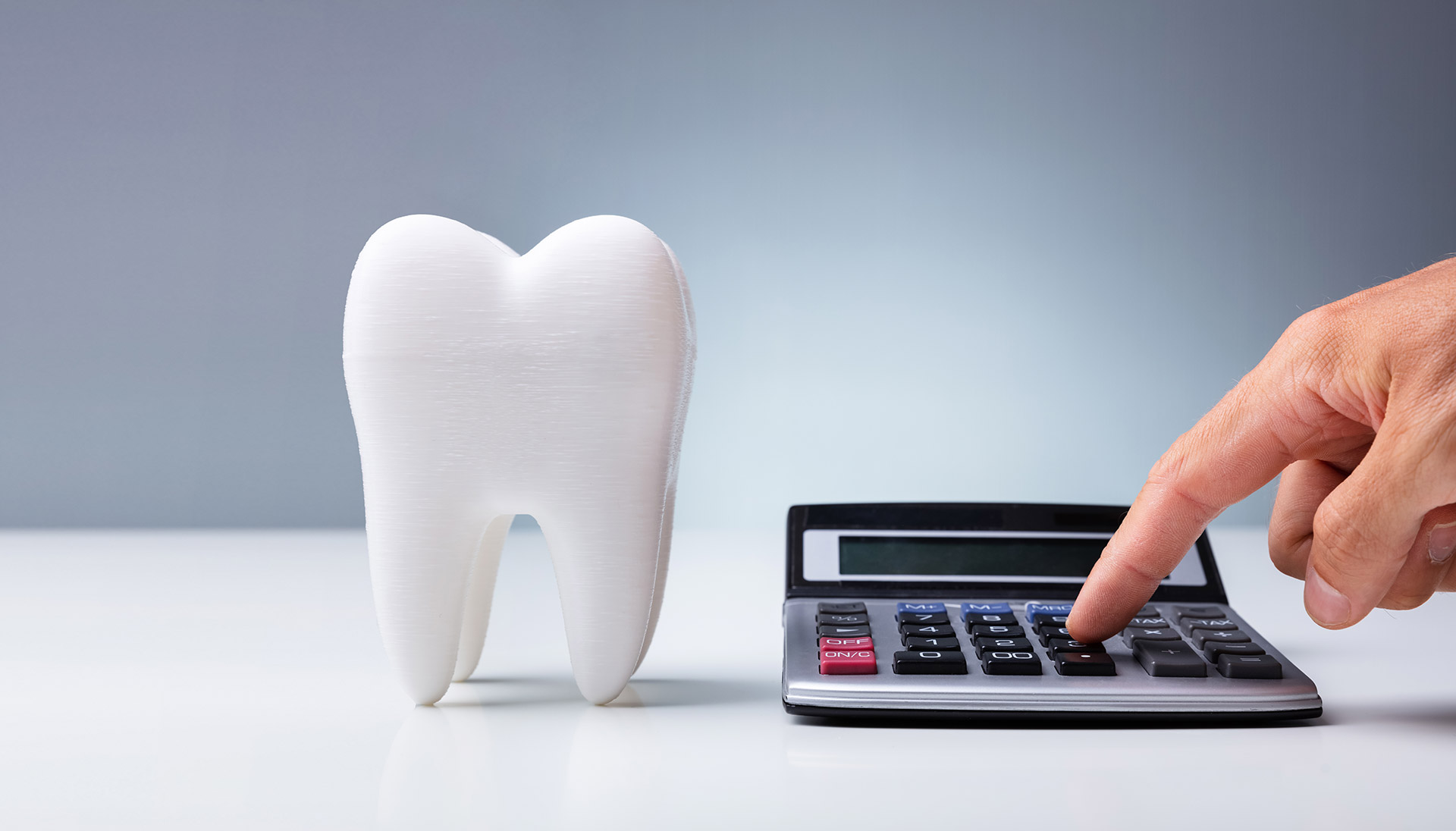 Avec Easy Expert, les orthodontistes gèrent leurs déclarations fiscales dans les délais et sans stress. Nos experts-comptables assurent un suivi rigoureux des échéances et optimisent vos obligations pour une gestion fiscale claire, conforme et sécurisée.