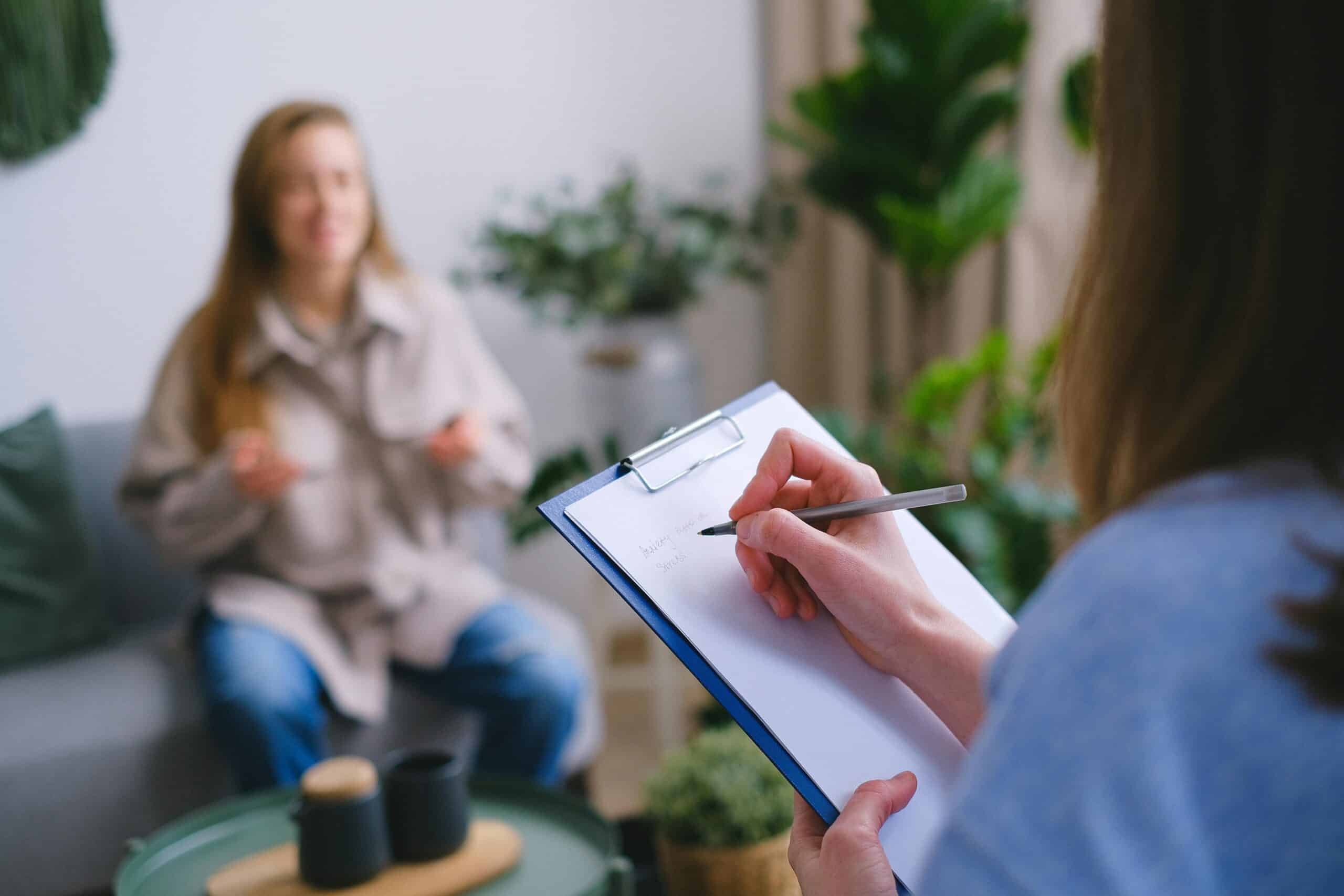 Avec Easy Expert, suivez la rentabilité réelle de votre cabinet d’ostéopathie en toute clarté. Nos experts-comptables vous fournissent des indicateurs précis sur vos revenus, charges et marges pour piloter efficacement votre activité et prendre les bonnes décisions.