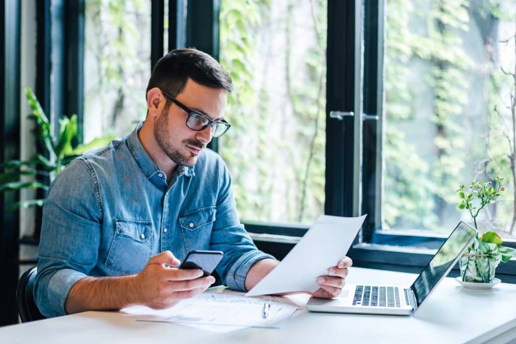 Anticipez les évolutions du e-commerce et adaptez votre stratégie avec un expert-comptable spécialisé ! Easy Expert vous aide à optimiser votre gestion financière pour rester compétitif et assurer la croissance de votre boutique en ligne. 