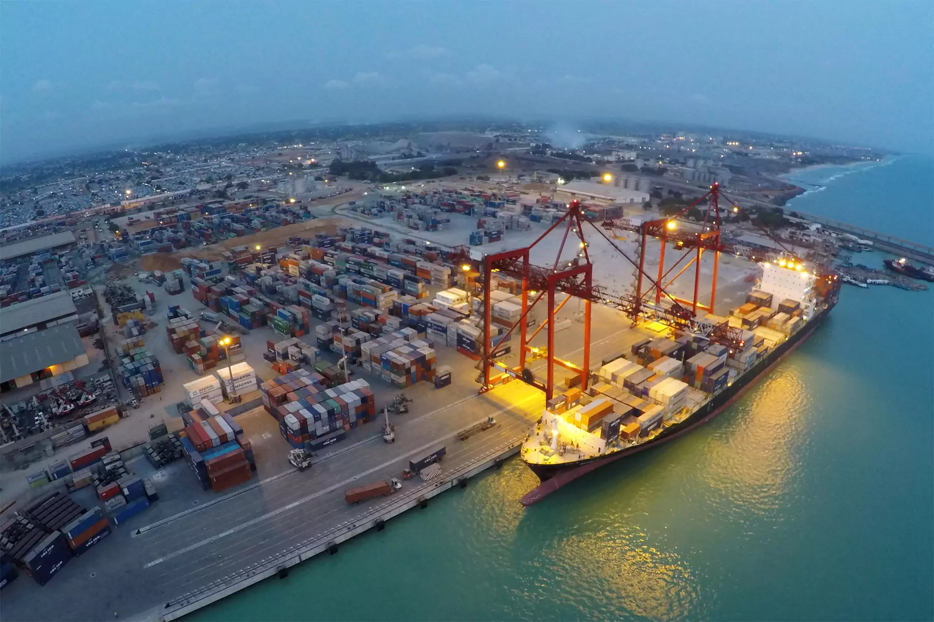 Gérez efficacement vos relations internationales et l’export avec un expert-comptable pour société de construction navale chez Easy Expert. Fiscalité à l’export, conformité douanière, gestion multidevise : un accompagnement sur mesure pour développer votre activité à l’international en toute sécurité.
