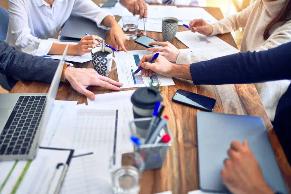 Élaborez un business plan solide et des projections financières précises pour votre société de dépannage et de remorquage avec un expert-comptable Easy Expert. Assurez la rentabilité et la croissance. 