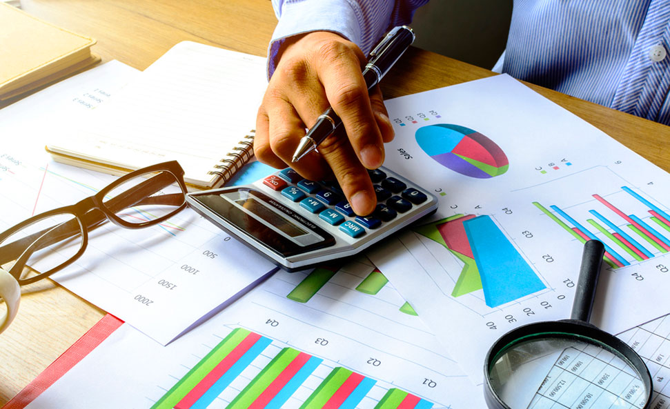 Valorisez vos démarches RSE dans vos rapports financiers avec un expert-comptable spécialisé en solution de leasing chez Easy Expert. Intégration des indicateurs ESG, reporting extra-financier, conformité réglementaire : renforcez votre image et votre engagement responsable auprès de vos partenaires.