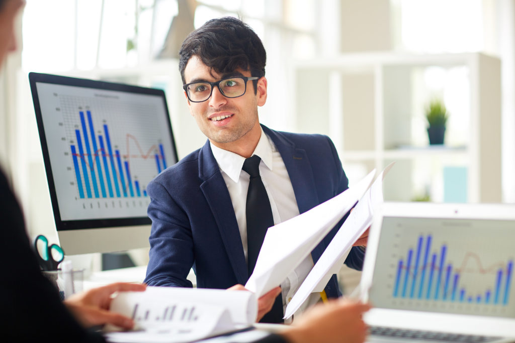 Bénéficiez de conseils en optimisation fiscale adaptée aux investissements verts avec un expert-comptable Easy Expert. Renforcez la rentabilité de votre solution de financement durable.