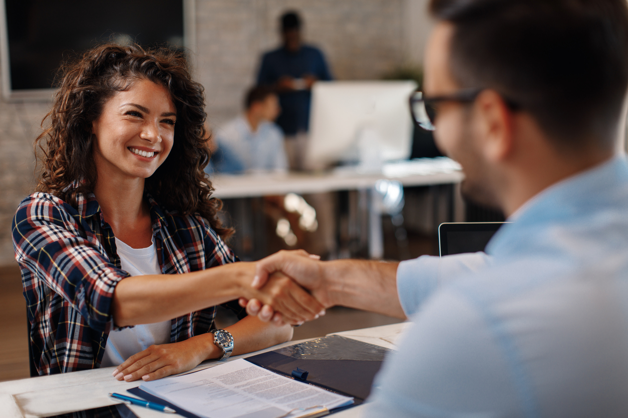 Développez votre visibilité numérique, optimisez votre gestion financière et attirez de nouveaux projets grâce à des stratégies sur mesure. Profitez d'un accompagnement expert pour gérer votre fiscalité, réduisez vos charges et maximisez votre rentabilité. Faites passer votre activité au niveau supérieur avec Easy Expert !