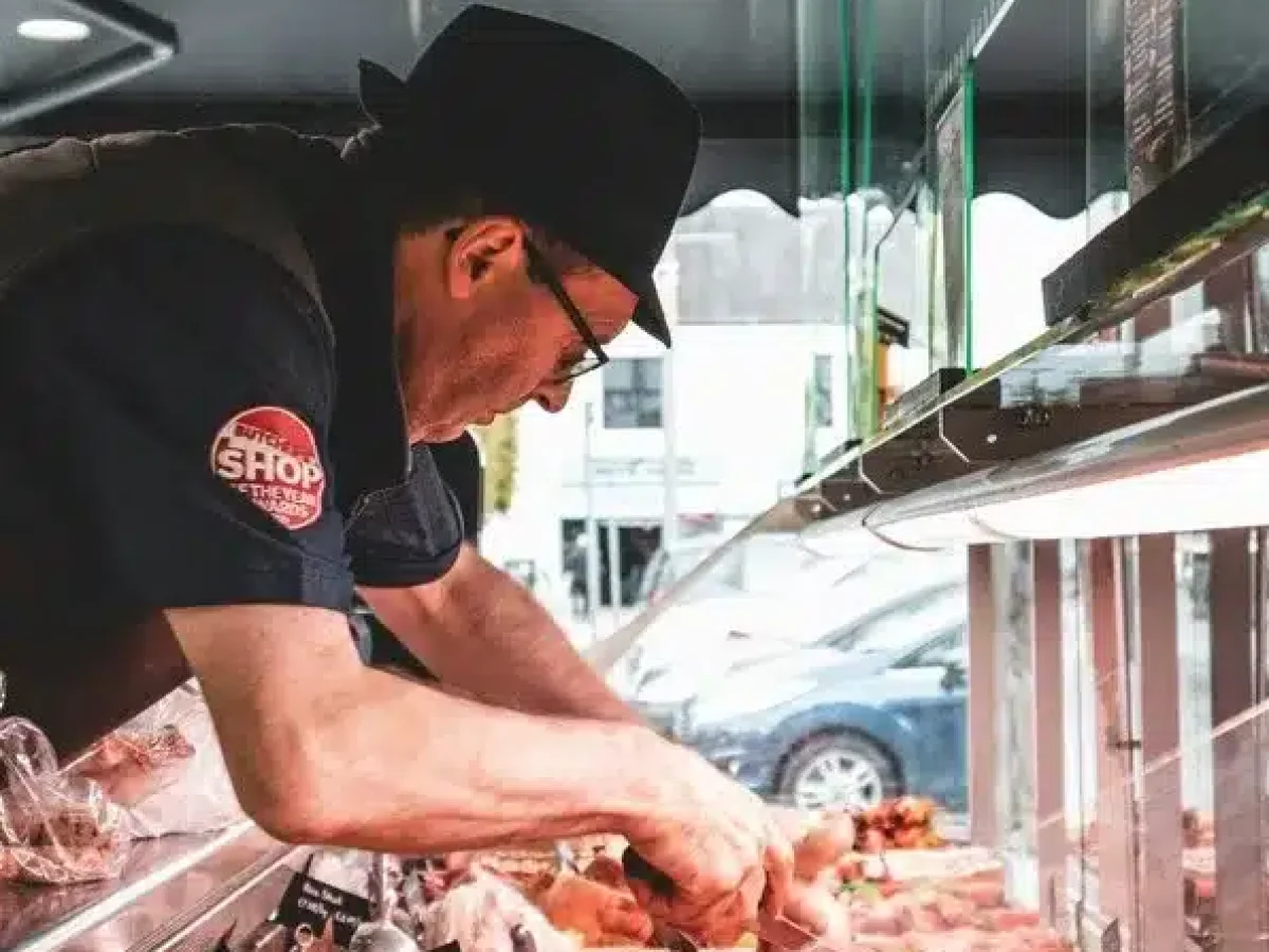 Avec Easy Expert, les usines de charcuterie bénéficient d’un accompagnement sur la gestion des lots et la traçabilité des produits. Nos experts-comptables vous aident à structurer vos procédures pour répondre aux normes sanitaires et renforcer la fiabilité de votre production.