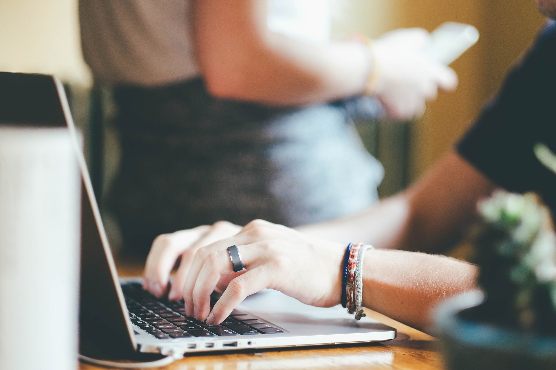 "À Brioude, accédez à des fonctionnalités clés pour une comptabilité simplifiée et sans tracas, facilitant la gestion financière de votre entreprise."