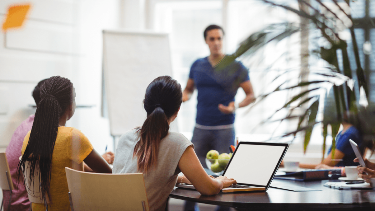 "Développez vos compétences avec Easy Expert à Limoges ! Profitez de formations sur-mesure et d'un accompagnement personnalisé pour renforcer votre expertise et celle de vos équipes. Un partenaire engagé pour votre réussite professionnelle."