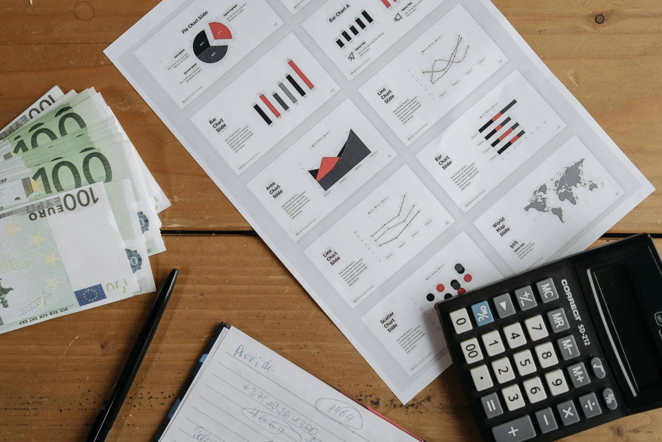 "Confiez la gestion comptable et la production de vos bilans à Easy Expert à Granville : des services professionnels pour assurer la conformité et optimiser la performance financière de votre entreprise."