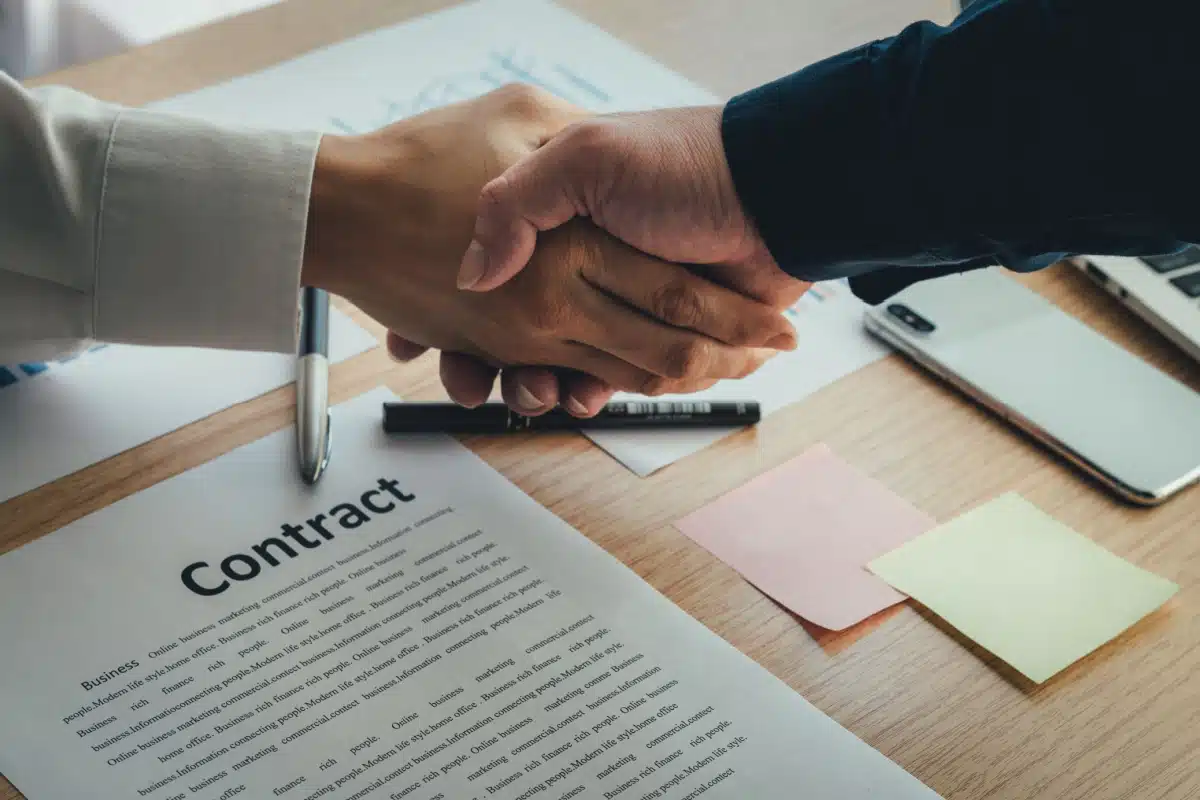  À Tours, bénéficiez d'une gestion optimale de vos contrats accompagnée de conseils juridiques sur mesure. Sécurisez vos engagements et assurez la conformité de votre entreprise avec des experts dédiés.