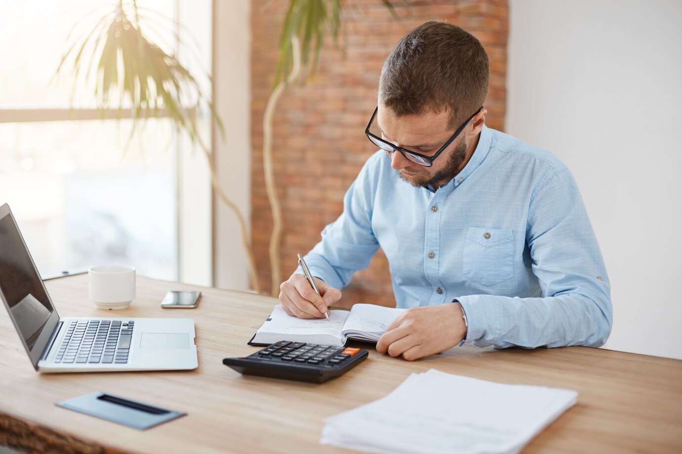 Simplifiez la gestion de vos déclarations fiscales et sociales avec Easy Expert à Haguenau : des solutions personnalisées pour garantir votre conformité et optimiser votre temps !