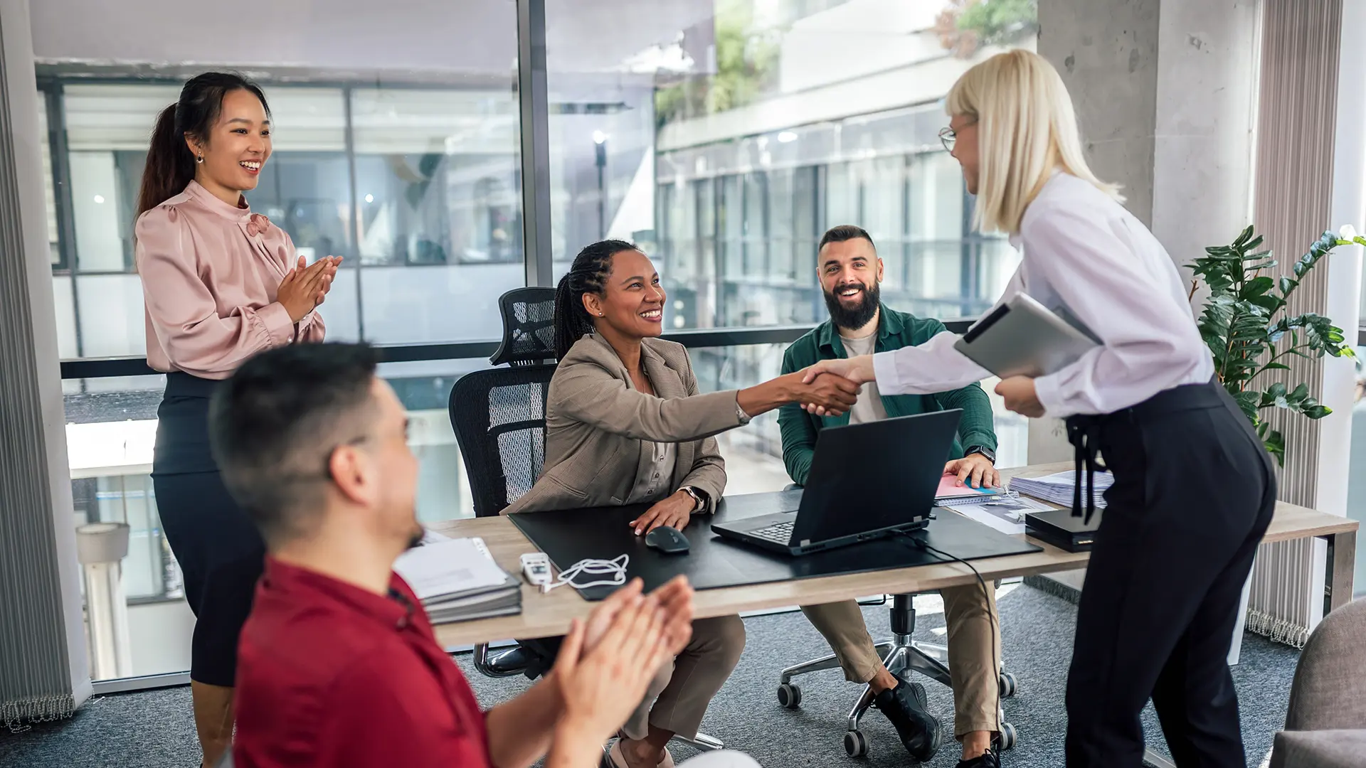"Optimisez la gestion sociale et RH de votre entreprise avec Easy Expert à Mazamet. Accompagnement complet en paie, contrats de travail et stratégie RH pour simplifier vos démarches et renforcer votre organisation."