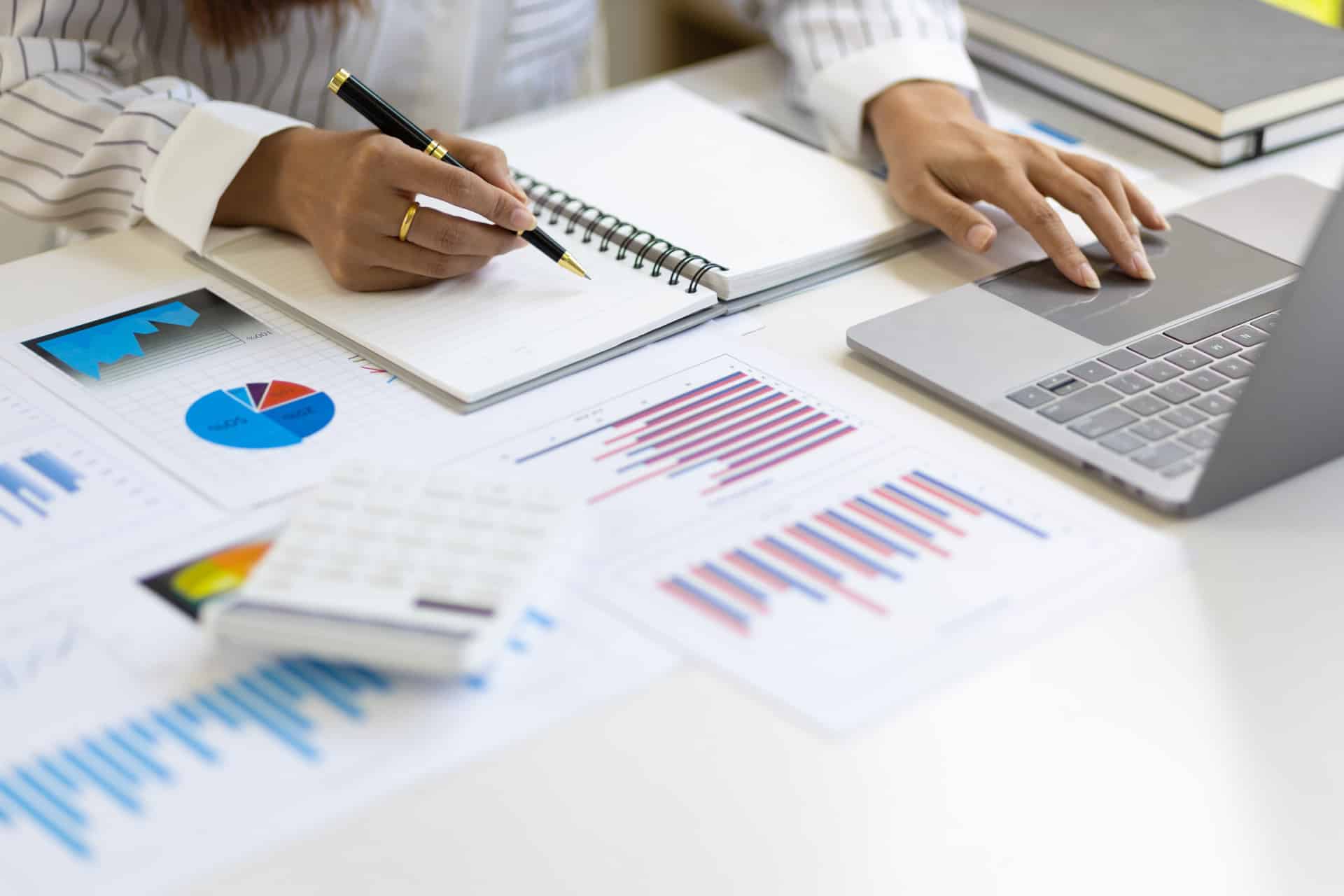 "Découvrez les innovations numériques pour simplifier votre comptabilité à Saint-Lô : des outils modernes et performants pour automatiser vos processus et gérer vos finances en toute sérénité."