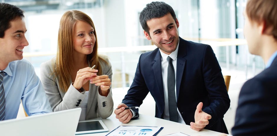 Gérez efficacement les ressources humaines et vos obligations sociales avec un expert-comptable Easy Expert. Renforcez la performance de votre cabinet de recrutement.