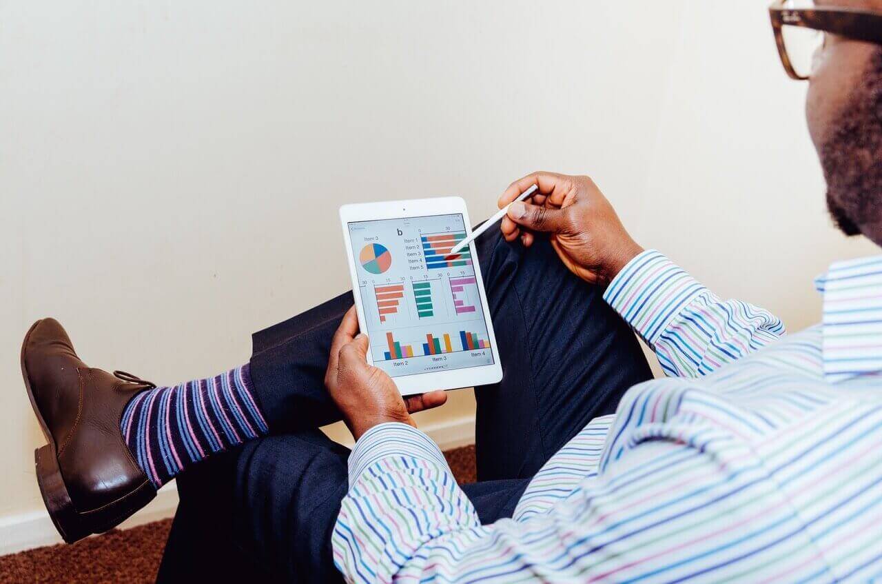 Externalisez certaines fonctions clés de votre cabinet de recrutement avec un expert-comptable Easy Expert. Gagnez en efficacité, réduisez les coûts et concentrez-vous sur votre cœur de métier.