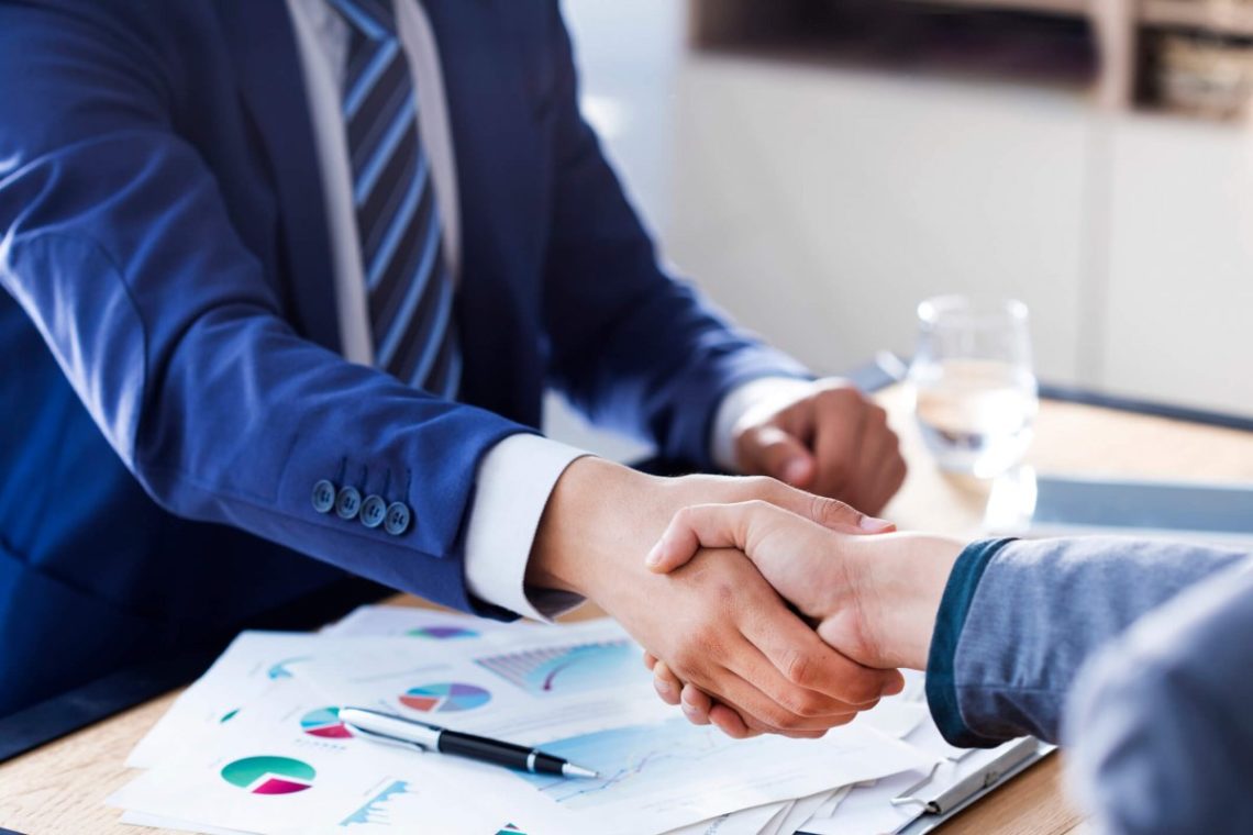  "À Mont-de-Marsan, préparez la cession ou la transmission de votre entreprise avec sérénité. Un accompagnement sur mesure pour valoriser votre activité et faciliter une transition réussie."