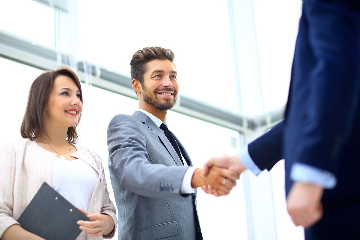 "Renforcez votre relation client avec Easy Expert à Melun : des outils modernes et un accompagnement personnalisé pour répondre efficacement aux besoins de vos partenaires et fidéliser durablement."