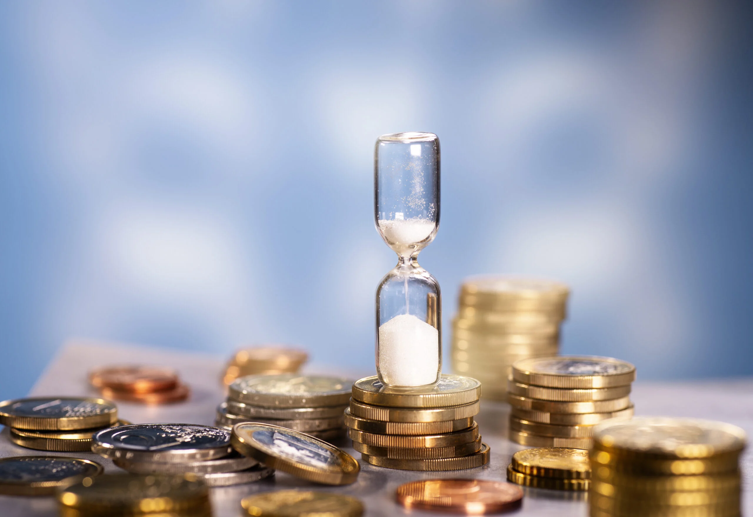 "Assurez votre conformité en respectant les délais administratifs et fiscaux avec Easy Expert à Fontenay-le-Comte. Un accompagnement rigoureux pour éviter les pénalités et optimiser la gestion de vos obligations."