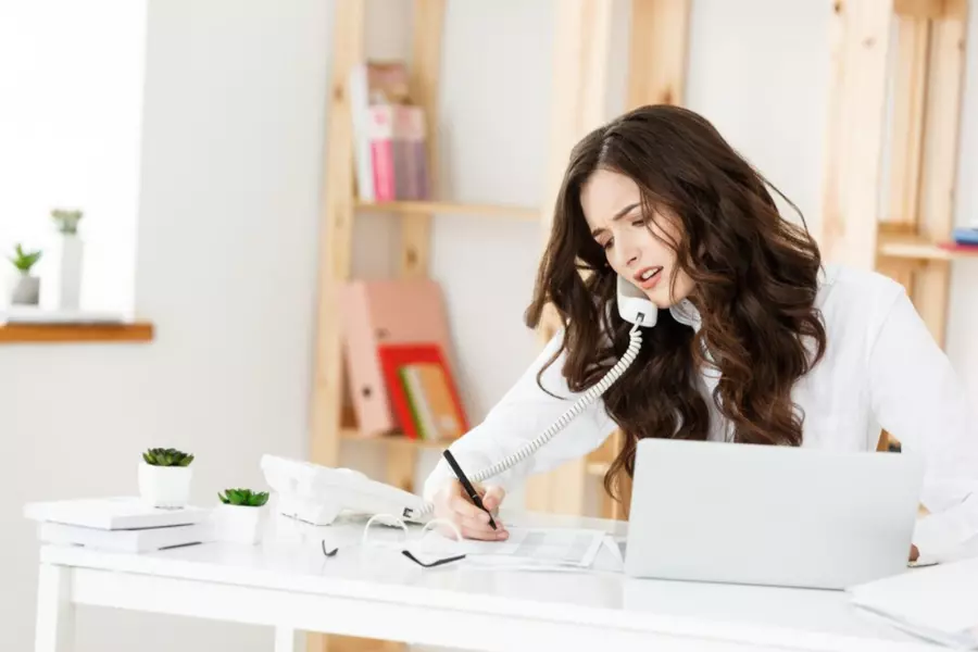 "À Saint-Céré, profitez d'un support client en ligne avec Easy Expert pour une assistance rapide et efficace. Un accompagnement réactif pour répondre à tous vos besoins comptables."