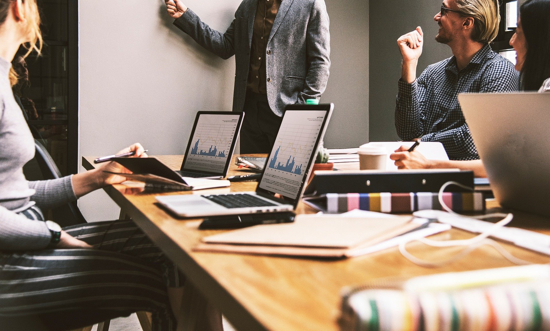  "À Vendôme, bénéficiant de l'expertise d'une équipe de professionnels expérimentés. Un accompagnement de qualité pour répondre aux besoins spécifiques de votre entreprise avec rigueur et efficacité."