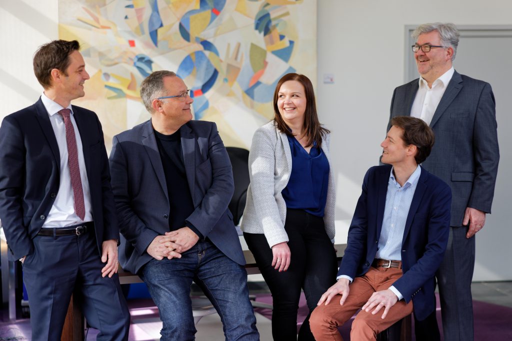 "Boostez la performance de votre entreprise dans les secteurs clés de Douai avec l’expertise d’Easy Expert : des solutions adaptées pour répondre aux besoins spécifiques de votre activité."